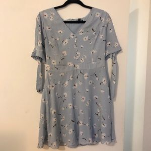 Aqua brand dress with floral detail tie sleeves